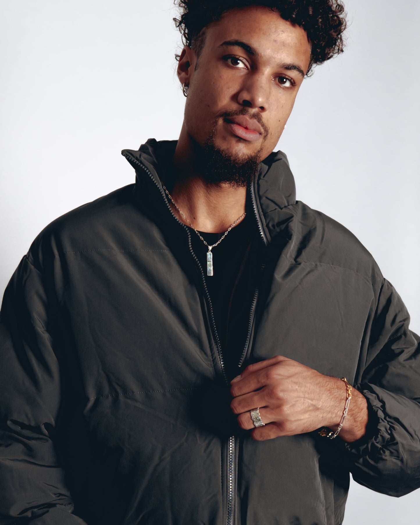 Core Puffer Jacket - Grey