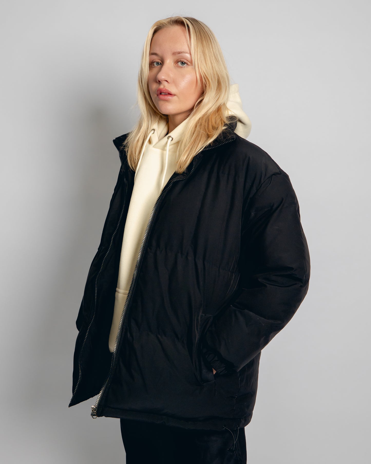 Core Puffer Jacket - Black